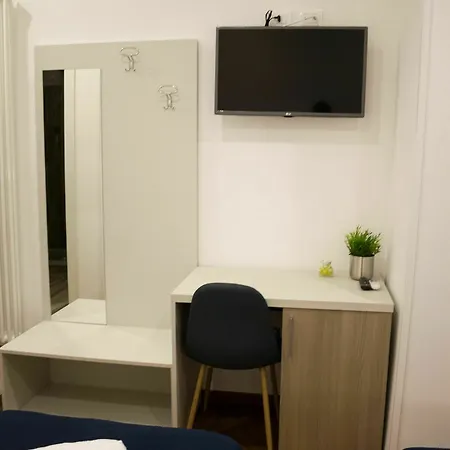 Hall In Bed and breakfast 4*